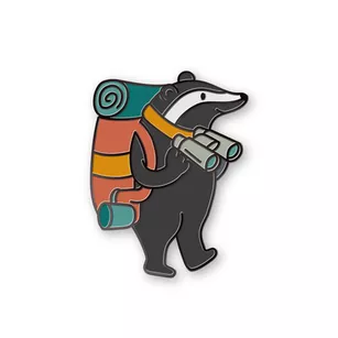 Pin metalowy - Borsuk z lornetką - PINSTORY