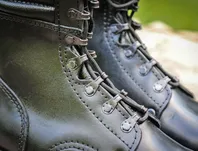 Buty mundurowe desanty skoczki harcerskie i wojskowe - czarne męskie - łatwe sznurowanie dzięki SPEED-LACE na 7 oczek