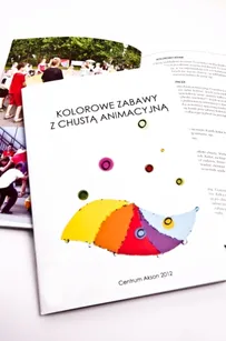 Książka kolorowe zabawy z chustą animacyjną Klanza