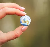 Button przypinka turystyczna / podróżnicza - 15