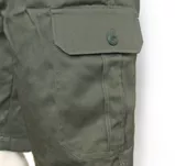 Kieszonki po bokach spodni