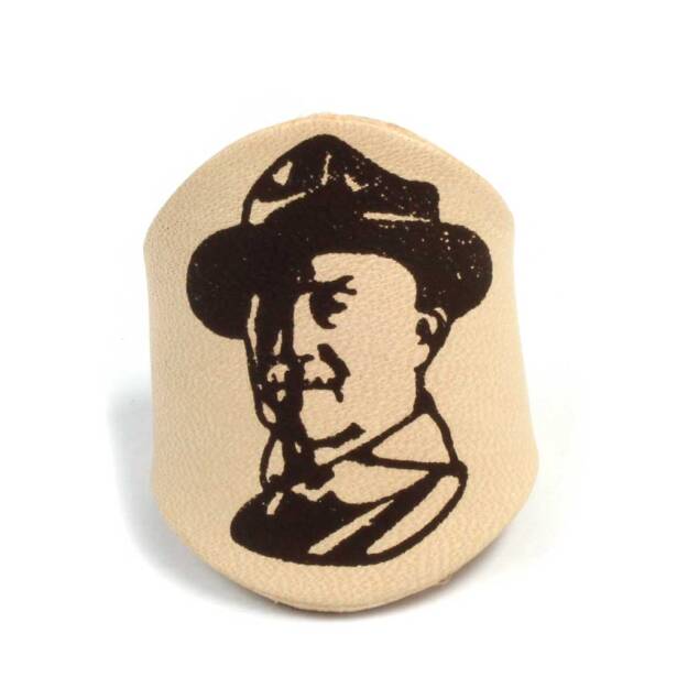 Pierścień skautowy z wizerunkiem Baden Powella