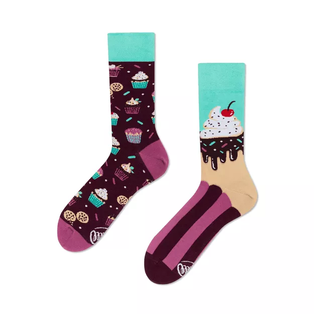 MANY MORNINGS - The Cupcake - bawełniane kolorowe skarpetki - babeczki