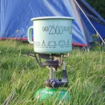 Kubek nadaje się do gotowania na palniku turystycznym lub ognisku