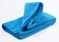 Ręcznik szybkoschnący Rockland Frotte - turystyczny niebieski rozmiar M z mikrofibry frotte