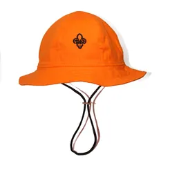 Pomarańczowy kapelusz zuchowy z logo ZHP