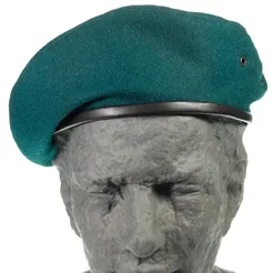 Beret harcerski zielony ciemny