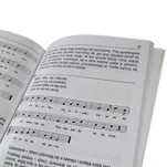 Śpiewnik z zapisem nutowym i chwytami gitarowymi