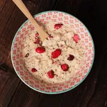 Liofilizat Lyo Food Owsianka z jabłkiem, żurawiną, cynamonem i nasionami chia