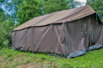 Ten 10 osobowy namiot sprawdzi się również na wszelkiego rodzaju zlotach.