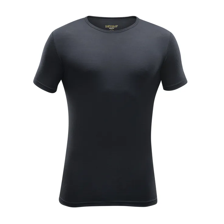 DEVOLD Breeze merino 150 t-shirt men - black - lekki t-shirt męski z wełny merino