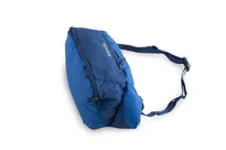 Z klapy można zrobić mała torbę na ramię lub też nerkę na pas