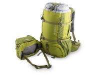Klapę plecaka można przekształcić w torbę na ramię lub nerkę na pas