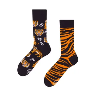 MANY MORNINGS - Feet of the tiger - bawełniane kolorowe skarpetki - tygrysy